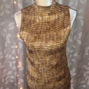 ~Nikola Large Brown and White Textured Crinkle Mock Turtleneck tank